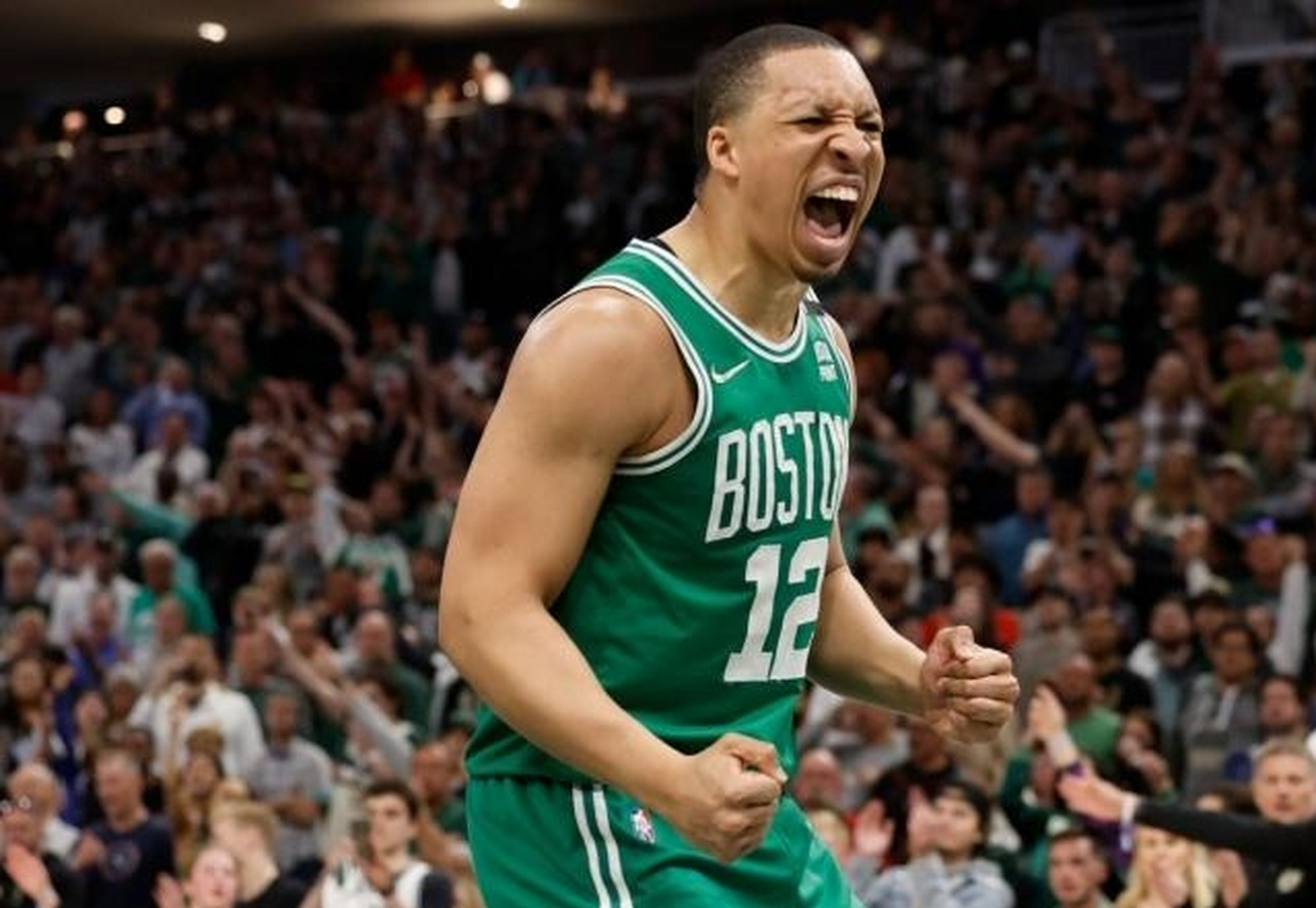 离谱！国际比赛日波士顿凯尔特人备战NBA季后赛毕尔巴鄂竞技篮板制胜备战NBA常规赛，风云突变巴塞罗那今晨回应争议的简单介绍