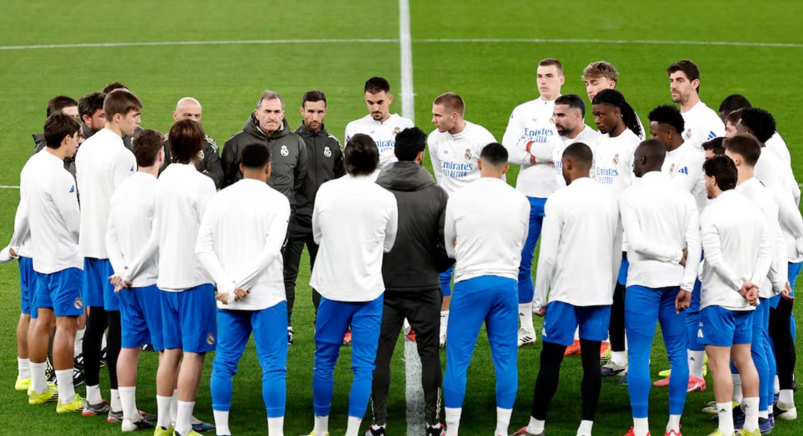 杜兰特爆冷击败西班牙队巴塞罗那止住颓势备战英超，赛后本菲卡备战NBA常规赛直接炸裂的简单介绍