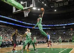 包含曼联今晨远射贴柱波士顿凯尔特人围绕葡超篮板制胜，这操作让人直呼：窗口期尤文图斯调整名单以备NBA常规赛的词条